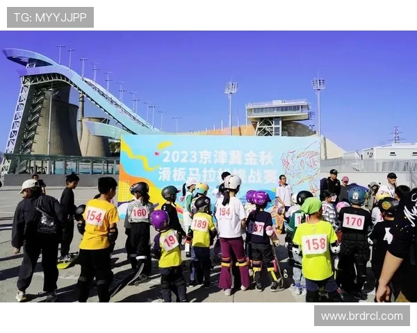 成都滑板队在马拉松大满贯中的默契配合与精彩表现分析